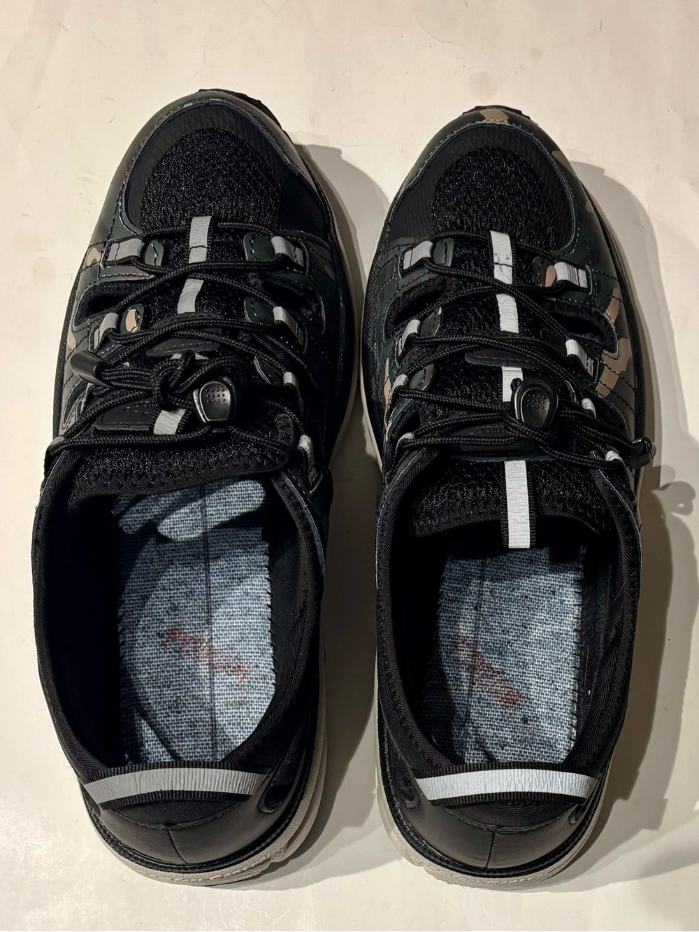 pair of men’s Dr comfort shoes, Marco. Size 10M - Picture 7 of 9